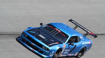 Lawrence edges Andretti for pole in TA2, setting stage for Championship showdown